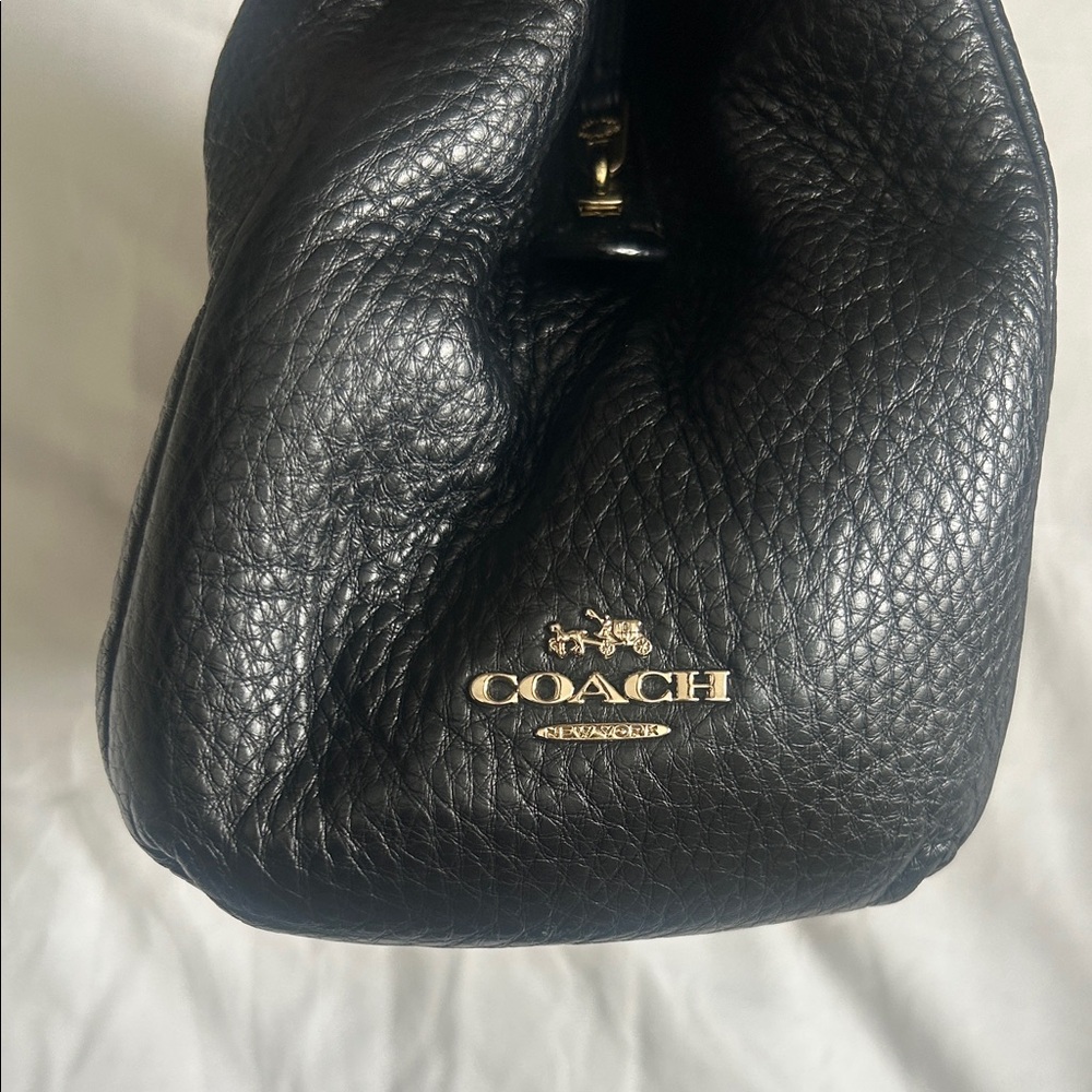 COACH Elegant Black Leather Tote Bag - Picture 2 of 12